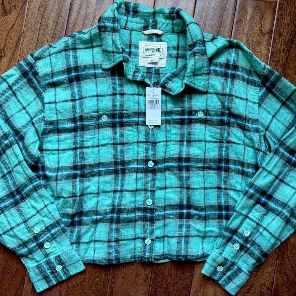 American Eagle cropped teal button up flannel Size M NWT